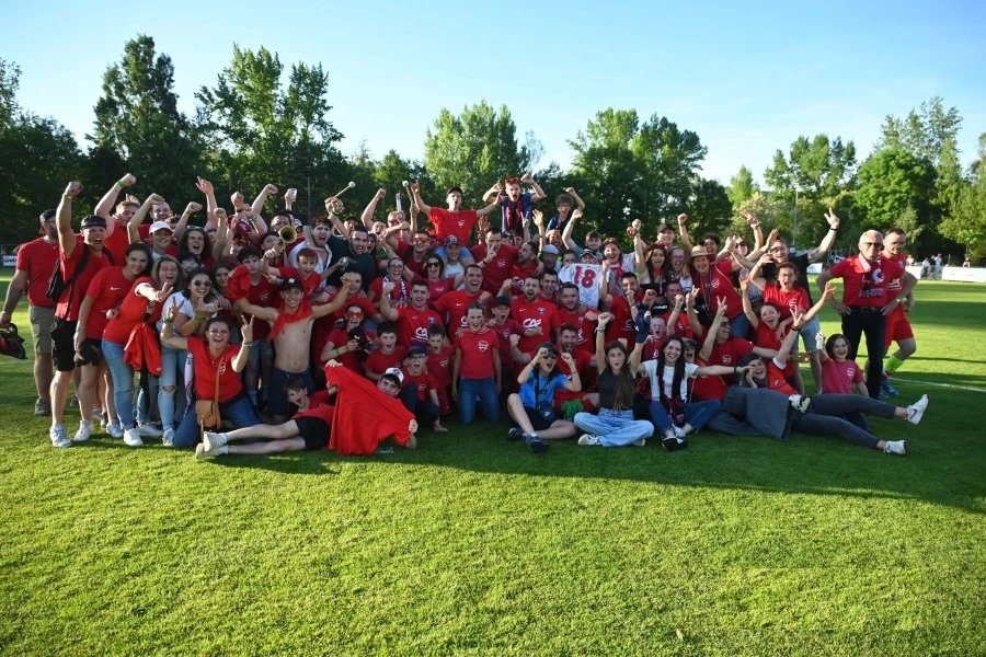 Une marée rouge à Coubon !